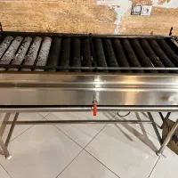 فروش فوری کباب پز گازی ۱۷ شعله دارای سینی