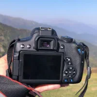 Canon EOS 750D + لنز 18-55|دوربین عکاسی و فیلم‌برداری|مشهد, بهاران|دیوار
