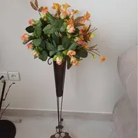 گلدان فرفوژه همراه با گل
