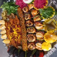 به تعدادی آشپز ماهر جهت تخته کاری (سرعتی)