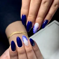 مدل برای ناخن