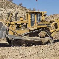 نیازمند راننده بلدوزر D8Nجهت معدن گلگهر سیرجان