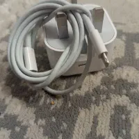 شارژر اصلی آیفون.