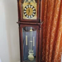 ساعت تمام چوب تمیز