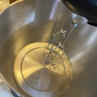 همزن برقی