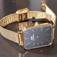 فروش یا معاوضه ساعت مچی زنانه