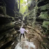 تور تنگه عریان