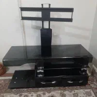 فروش میز تلویزیون شیشه ای مشکی کارکرده