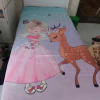 تخت خواب کودک سالم و تمیز
