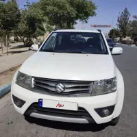 خودرو دربستی همراه با راننده
