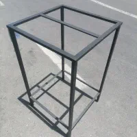 میز آهنی