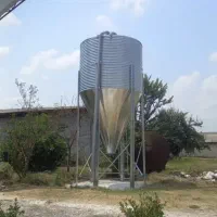 کارگر مرغداری