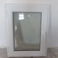 پنجره پی وی
