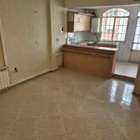 ۵۰متر / تخلیه /طبقه اول / ۱دقیقه تا مترو