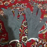 یک مقدار دستکش کار نو دارم برای فروش