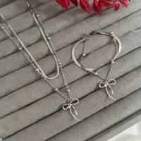 گردنبند و دستبند فقط و فقط ۵۰۰