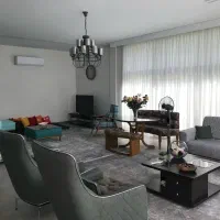 ۱۳۹ متر سه خواب شمالی رو به نما