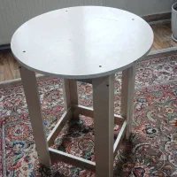 میز گرد کوچک