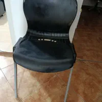 صنلی انتظار با پایه فلز