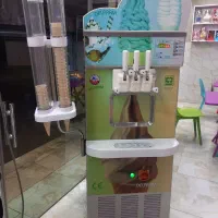 دستگاه بستنی
