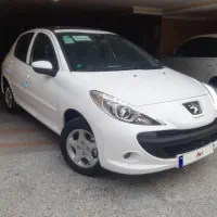 پژو ۲۰۷ اتوماتیک سقف شیشه پانا مدل ۱۴۰۵
