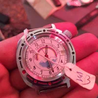 ساعت مچی اصل نو اکبند قدمت بالای 40 سال