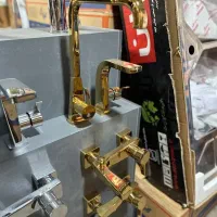 شیرآلات طلایی براق