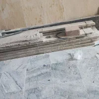 بشکه و تخته بنایی و بالابر و پاکت