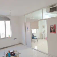 تکواحد-دربست-تجاری-بر-خیابان-اصلی