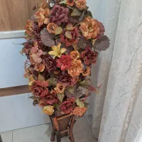 گل مصنوعی و استند قابلمه
