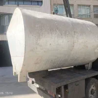 تعدادی تانکر آب کارکرده لیتراژ بزرگ کوچک بشکه