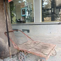 گاری چهار چرخ