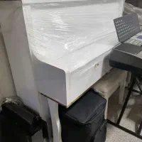 پیانو. کابین پیانو. باکس پیانو. میزپیانو