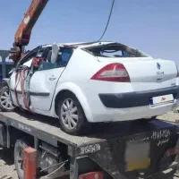 مگان تصادفی مدل ۹۰