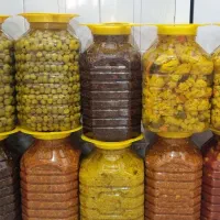 فروش عمده و خورده  ترشی ۱۰ کیلویی