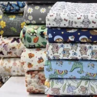 چند رنگ پارچه از جنس و رنگ‌های مختلف