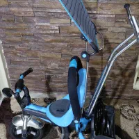 سه چرخه آبی با سایه بان