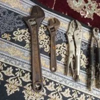 دوعدداچارفرانسه یه عدد قفلی یه عددسیمچین