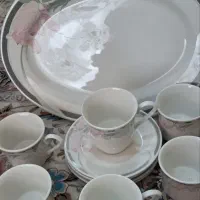 سرویس چای خوری و یک عدد دیس