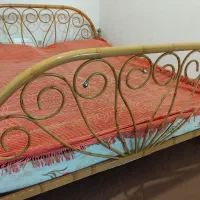 تختخواب دونفره فلزی