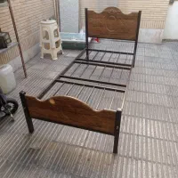 تخت خواب فلزی