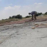 قالب تیرچه بتی و میکسر بتن ساز  حدود ۳۰۰ تا ۴۰۰