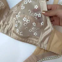 لباس زیر زنانه