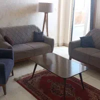 مبل راحتی در حد نو ، مینیمال ، آپارتمانی