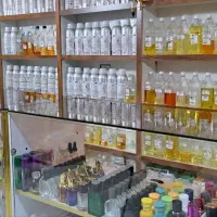 عطرو اسانس اصلی پرفیوم فقط گرمی10به علت تغییر شغل
