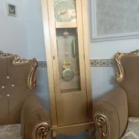 ساعت پایدار تمیز سالم