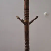 رخت آویز چوبی ایستاده