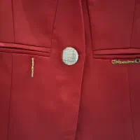 تعدادی لباس و کاپشن بچگانه