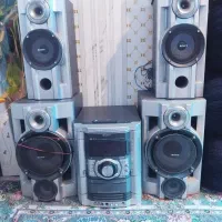 سیستم  قوی پر قدرت  درعد نوع است  کامل سونی است