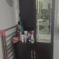 جا کفشی و کتابخانه